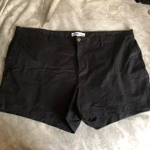 Black Old Navy Everyday Shorts, size 24